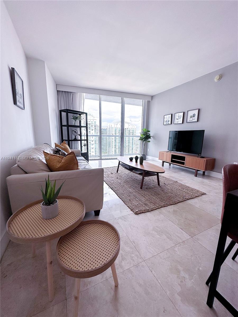 ICON BRICKELL CONDO NO 3 - Residential Lease