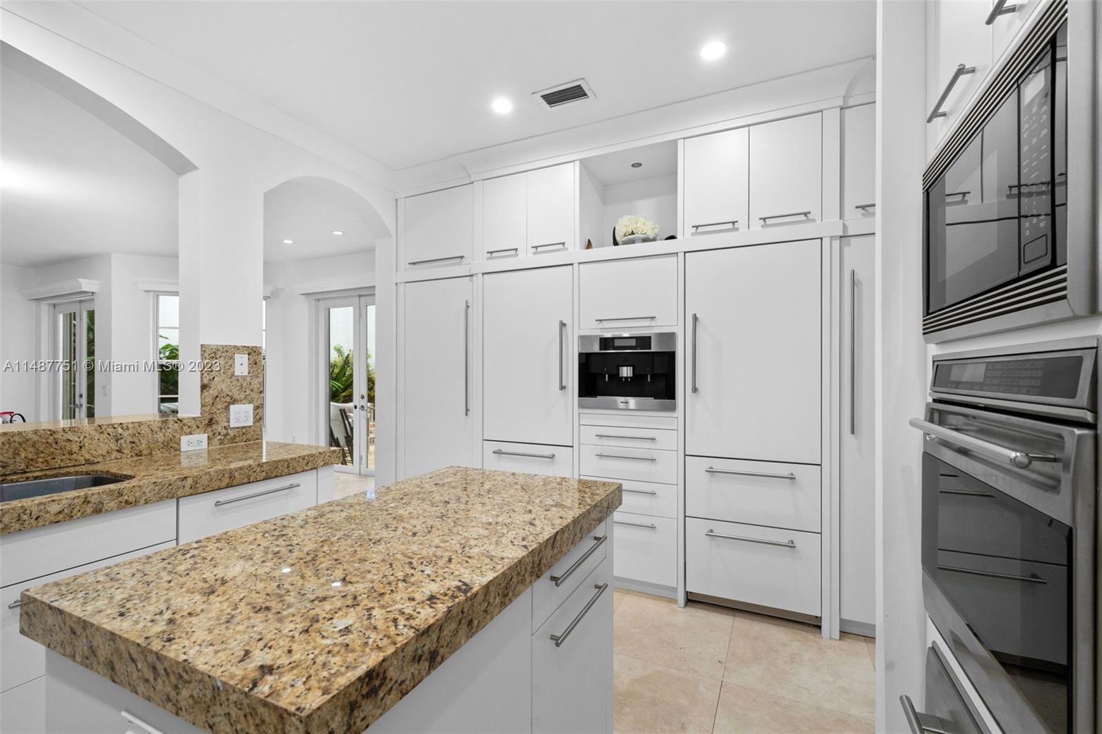 GOLDEN GATE ESTATES & MAR - Residential