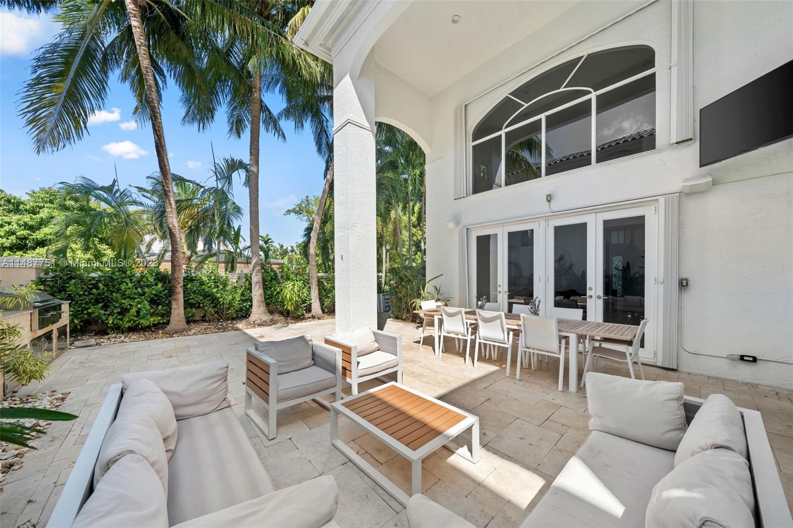 GOLDEN GATE ESTATES & MAR - Residential