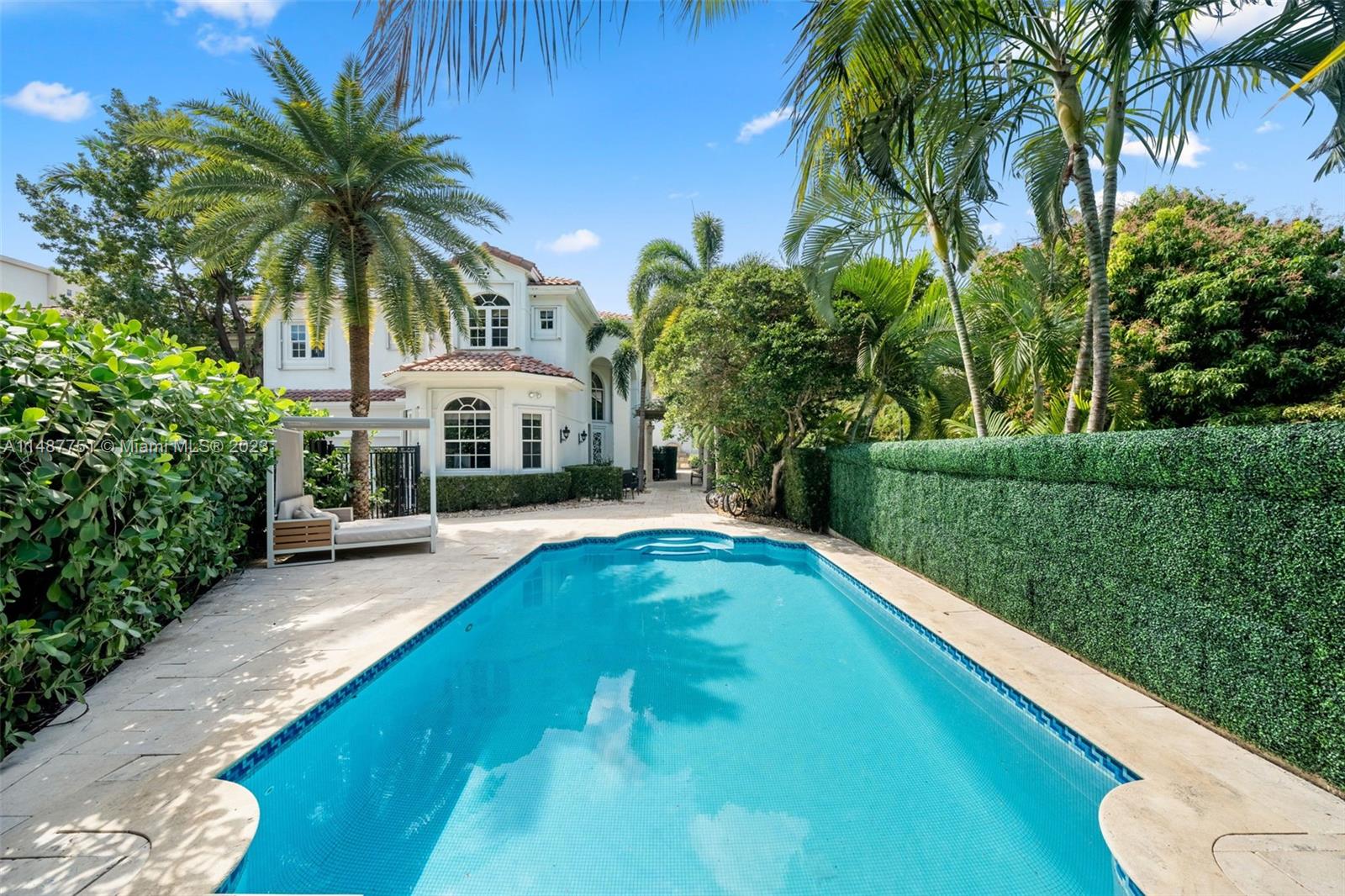 GOLDEN GATE ESTATES & MAR - Residential