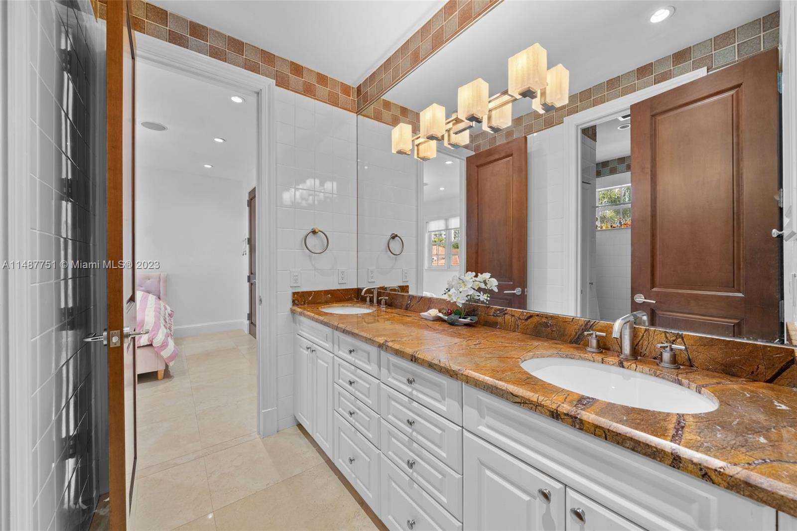 GOLDEN GATE ESTATES & MAR - Residential