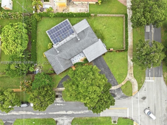 341 SW 54TH AVE, PLANTATION, FL 33317 - Image 223a3b9a00a0051eafd97c052e9903be/1664608519