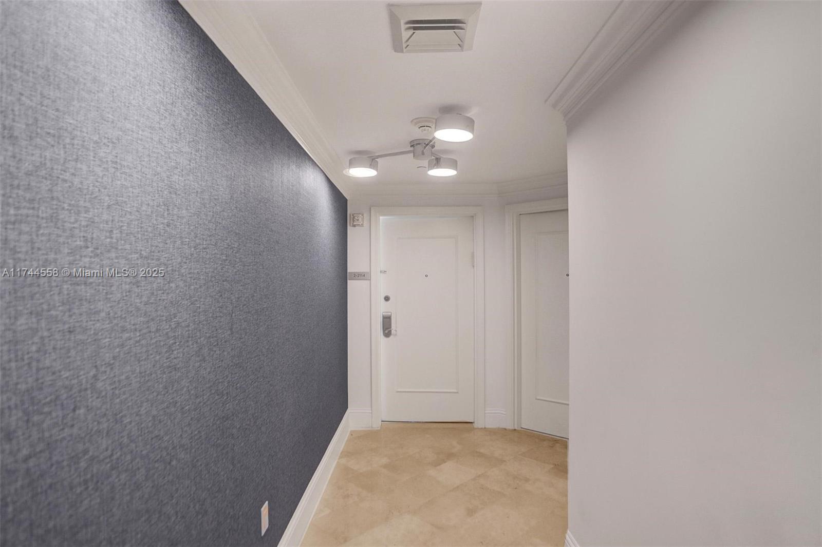 FONTAINEBLEAU II TRESOR - Residential