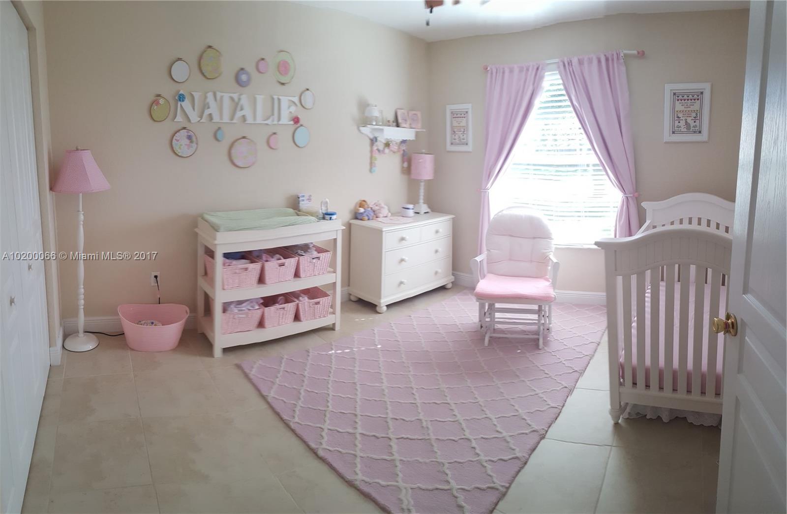 Redlands Colonial Estates - Residential