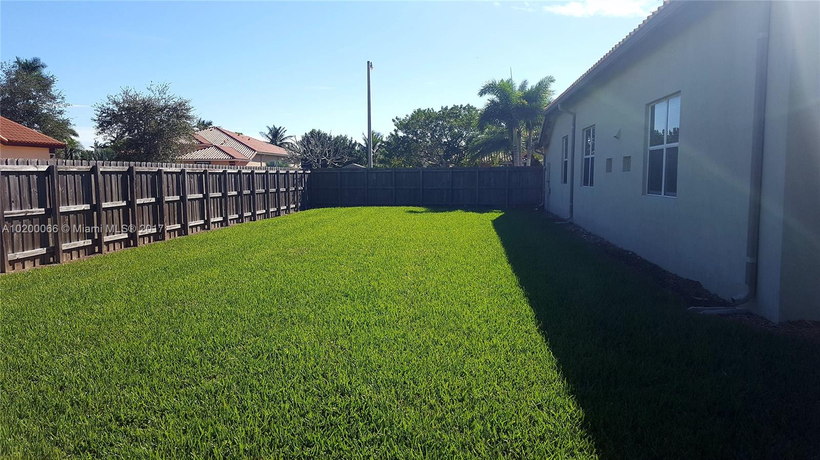 Redlands Colonial Estates - Residential