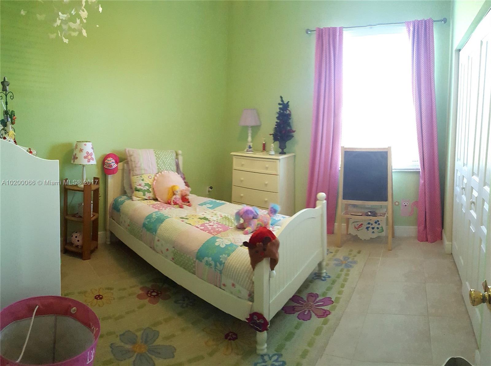 Redlands Colonial Estates - Residential