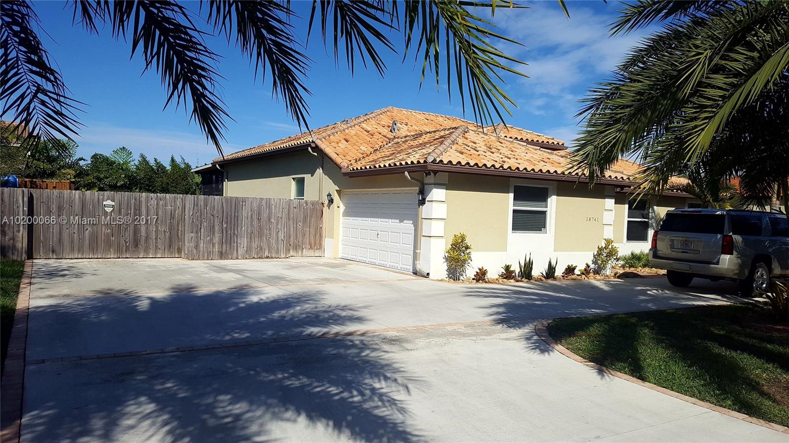 Redlands Colonial Estates - Residential