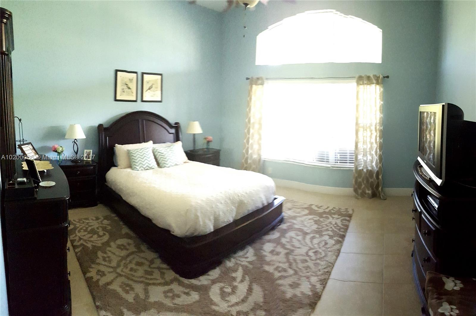 Redlands Colonial Estates - Residential