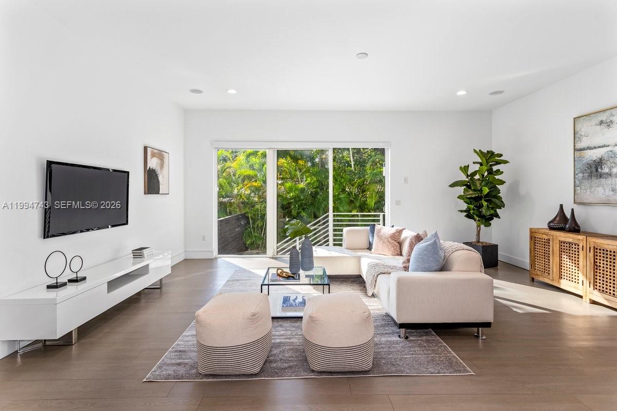 POINCIANA PLAT - Residential