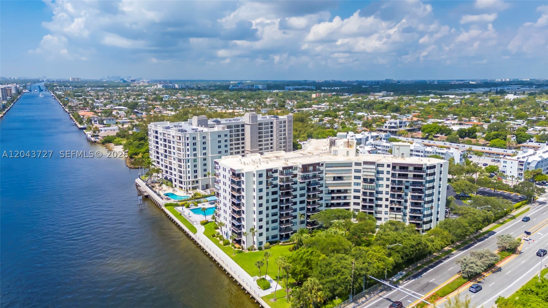 2900 NE 14th St Causeway
