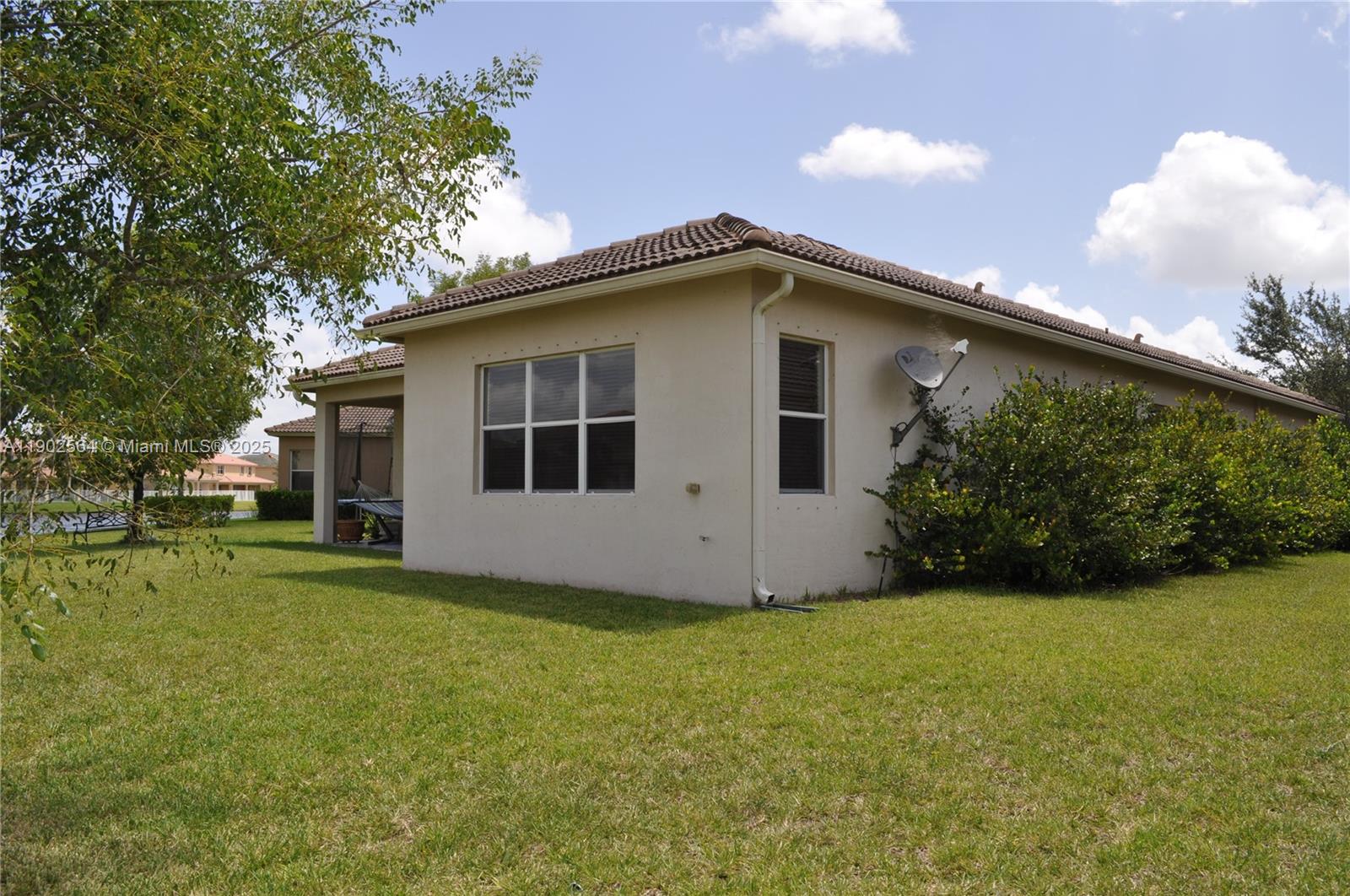 ISLES AT WESTON - Residential