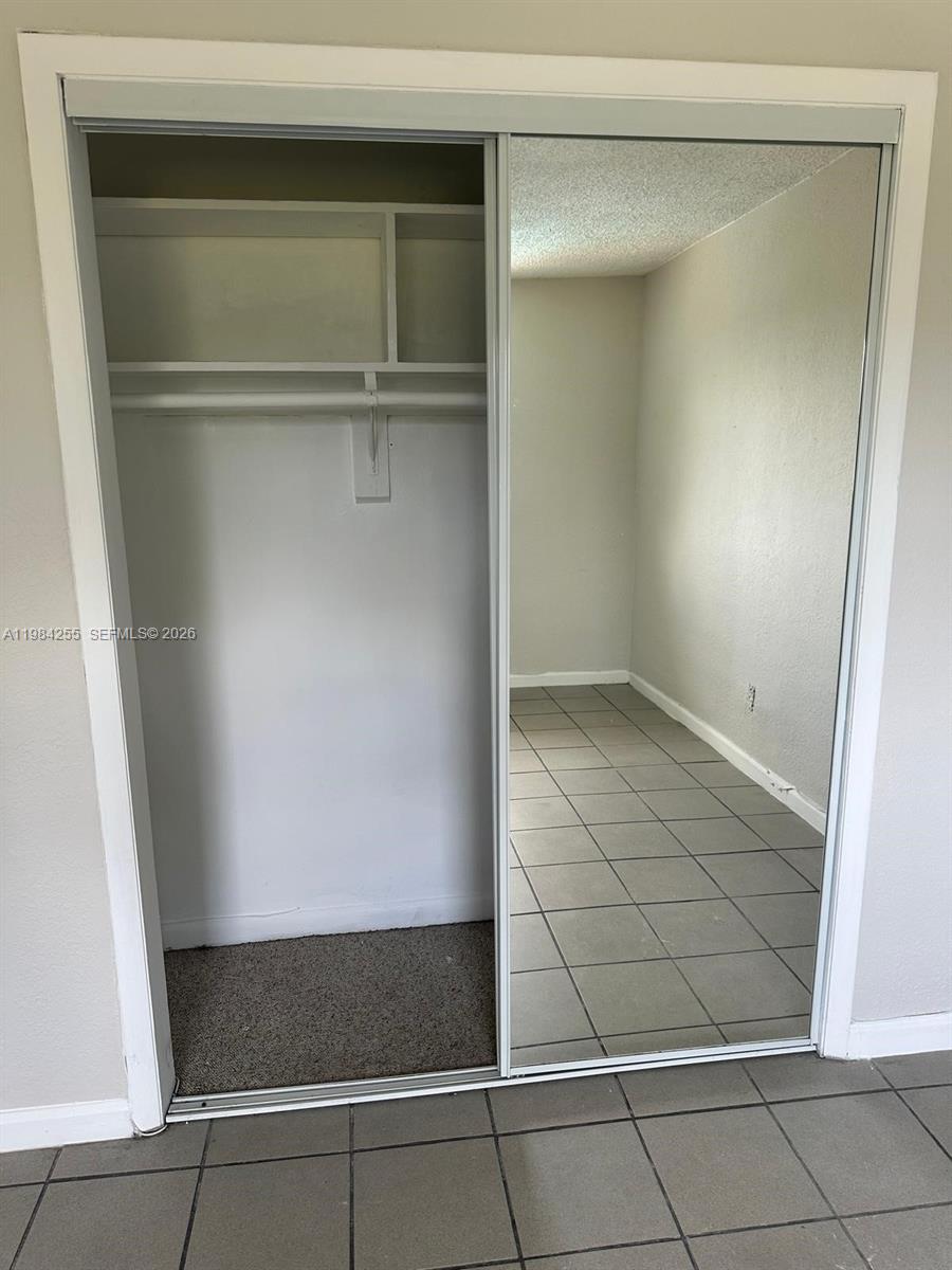 EVERGLADE LAND SALES CO - Residential Lease