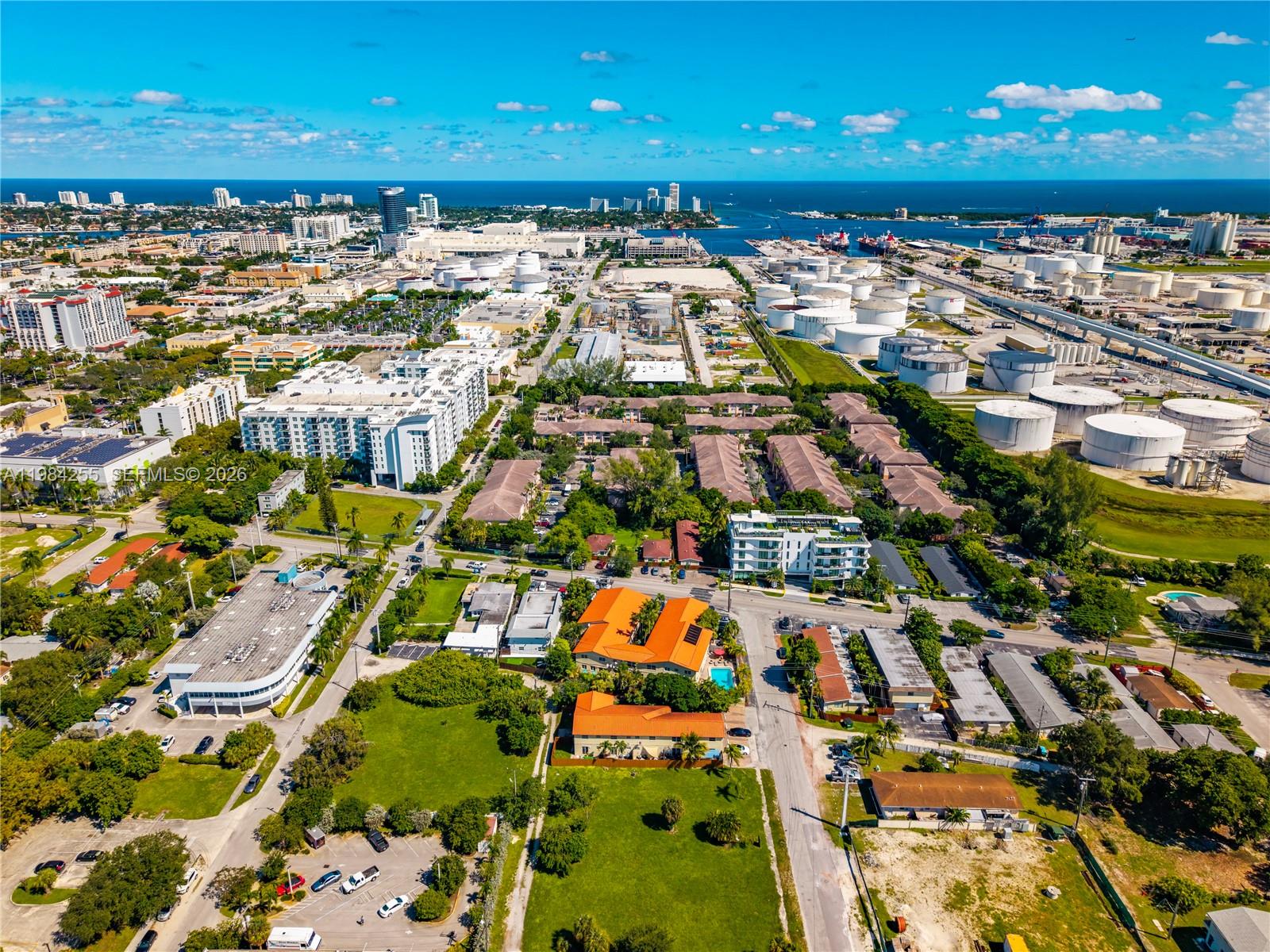 EVERGLADE LAND SALES CO - Residential Lease