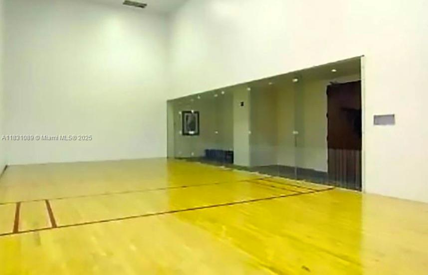 JADE RESIDENCES AT BRICKE - Residential