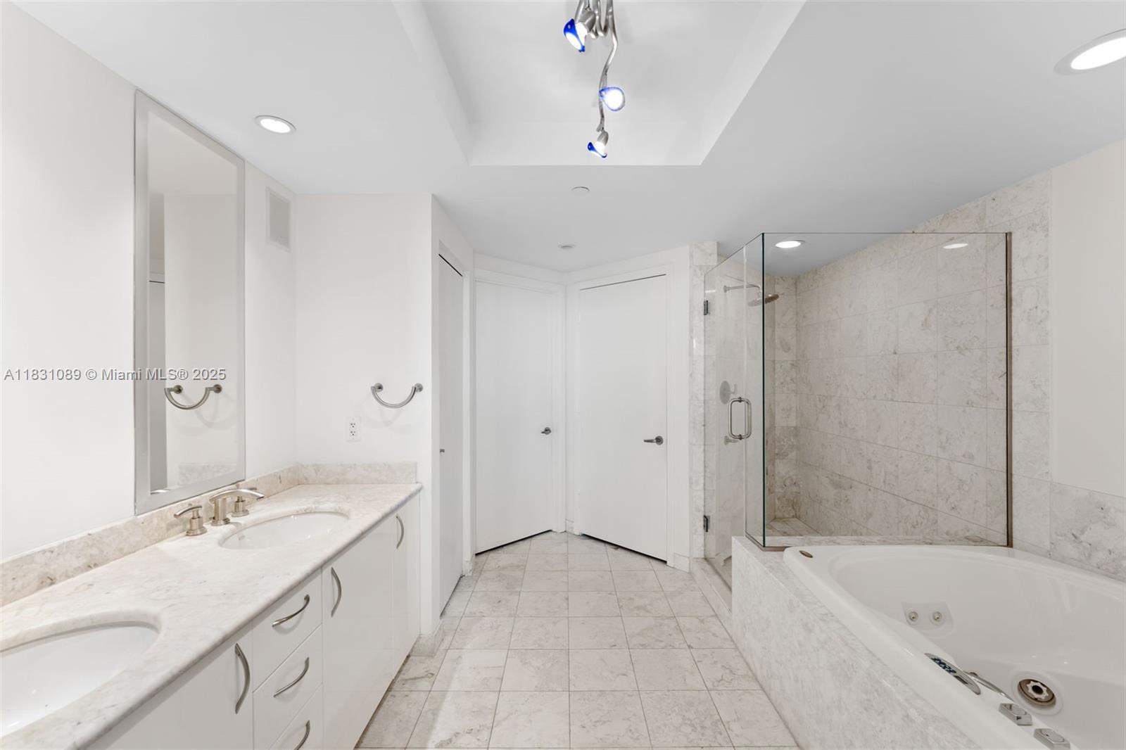 JADE RESIDENCES AT BRICKE - Residential