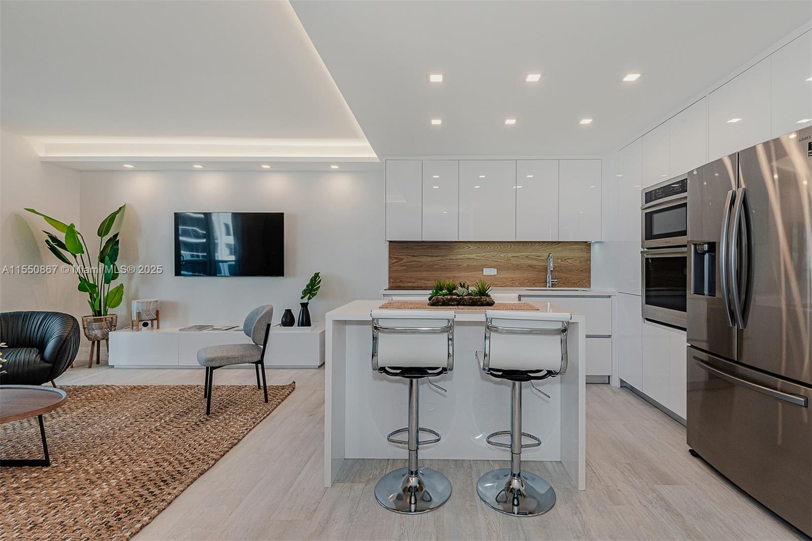 RONEY PALACE CONDO - Residential Lease