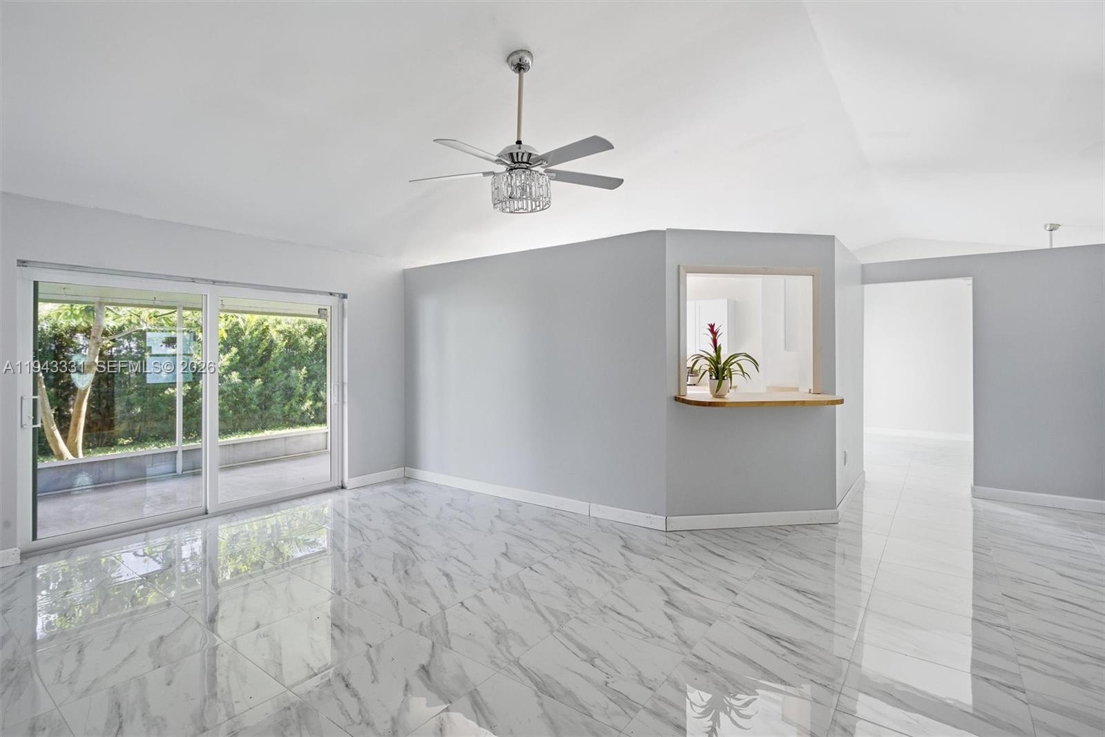 COUNTRY LAKE MANORS SEC 3 - Residential