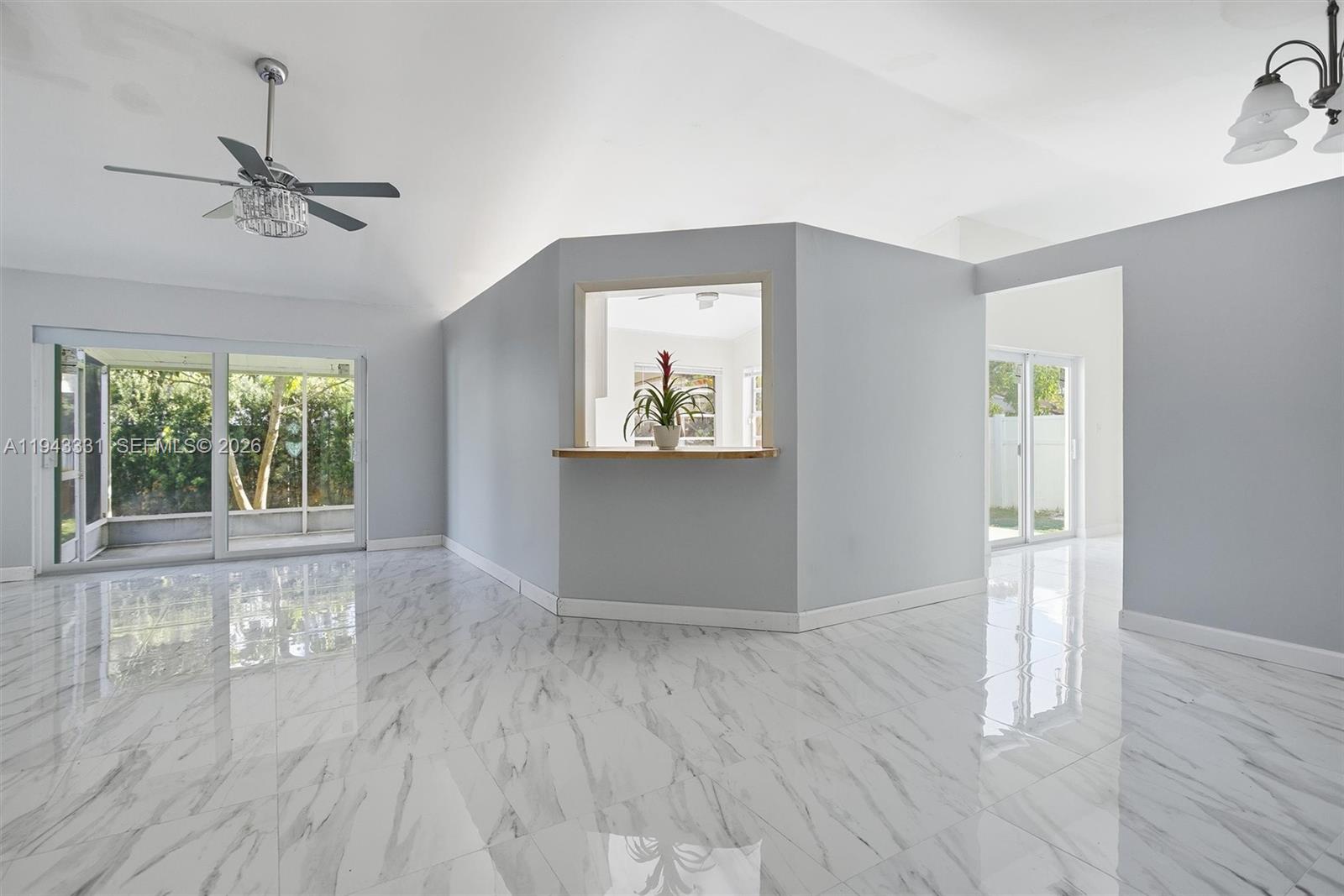 COUNTRY LAKE MANORS SEC 3 - Residential