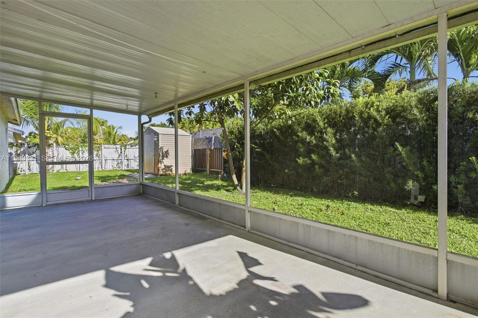 COUNTRY LAKE MANORS SEC 3 - Residential