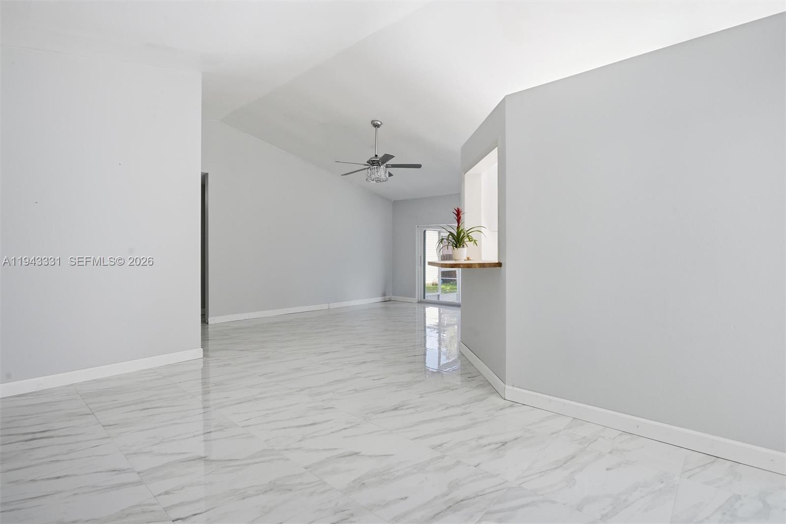 COUNTRY LAKE MANORS SEC 3 - Residential