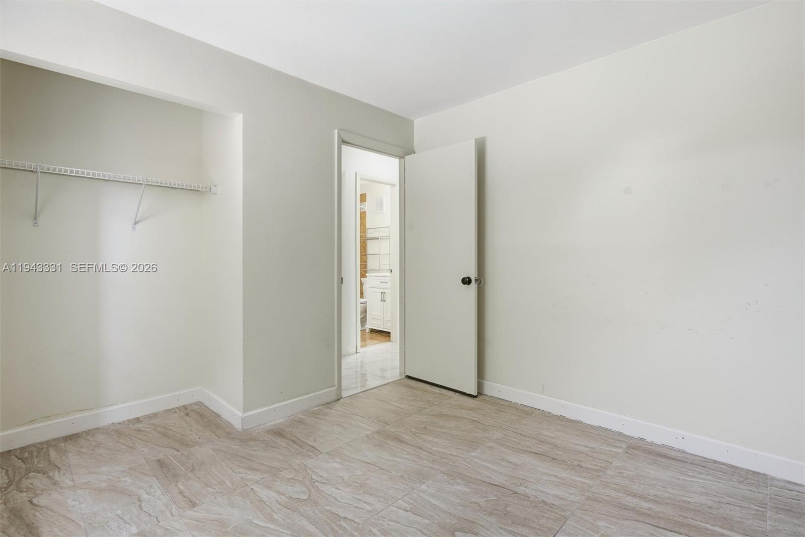 COUNTRY LAKE MANORS SEC 3 - Residential