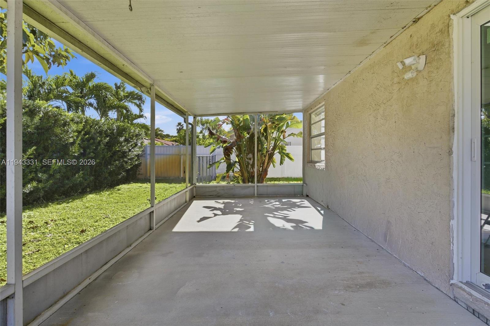 COUNTRY LAKE MANORS SEC 3 - Residential