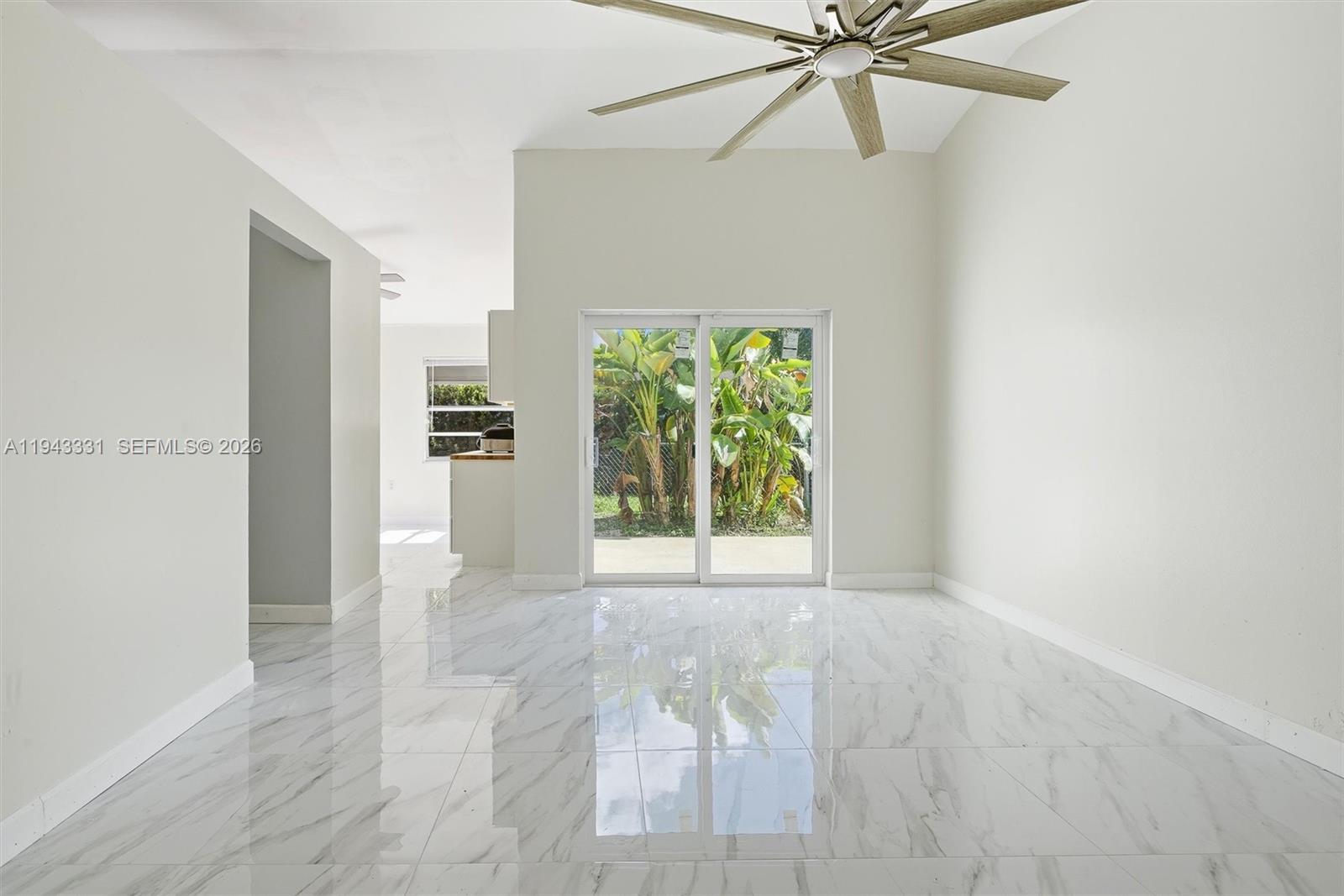 COUNTRY LAKE MANORS SEC 3 - Residential