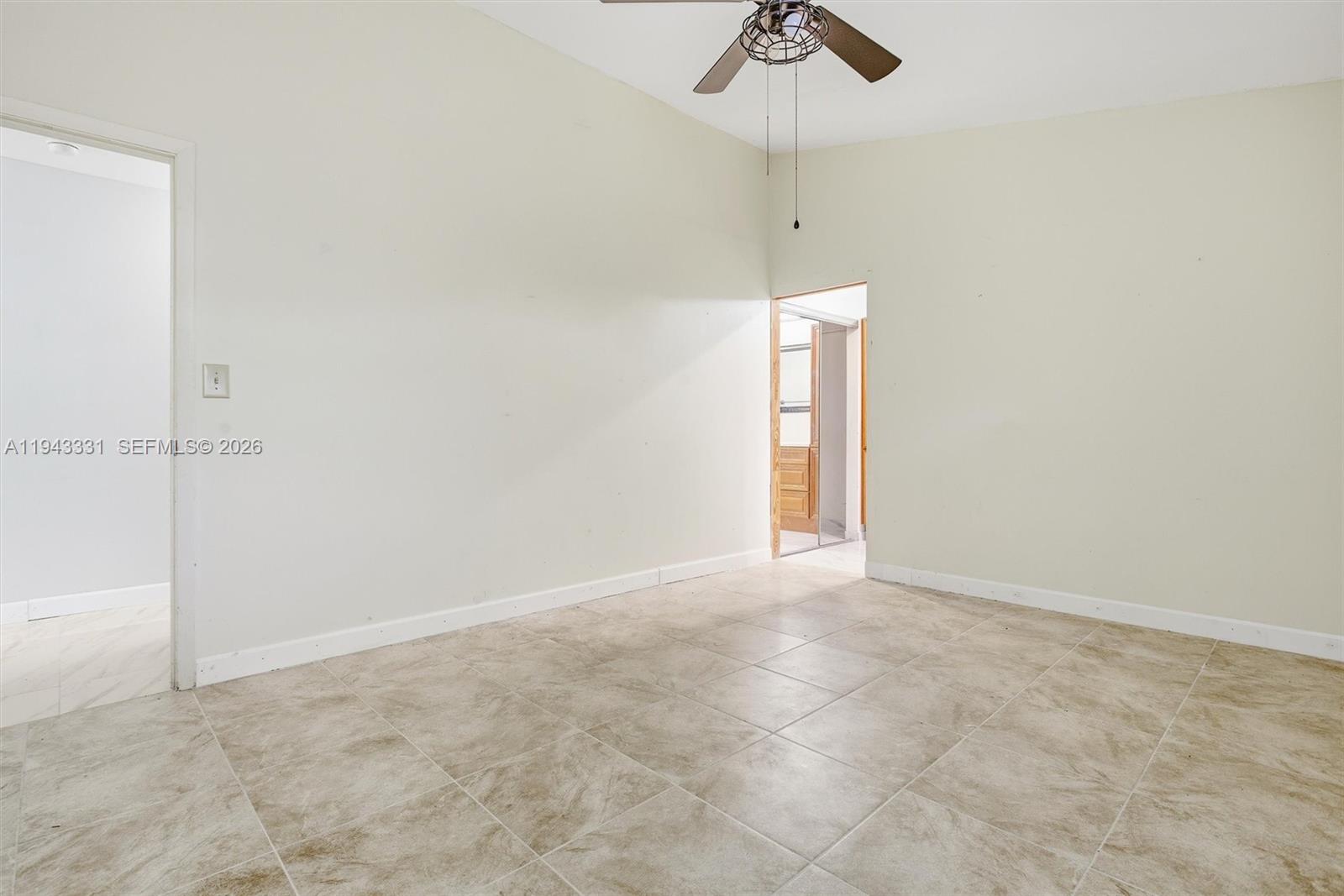 COUNTRY LAKE MANORS SEC 3 - Residential