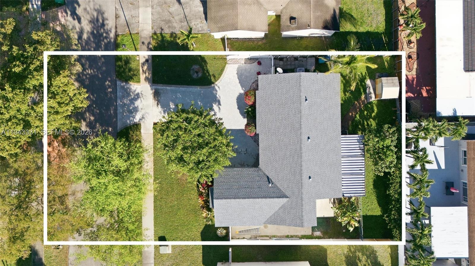 COUNTRY LAKE MANORS SEC 3 - Residential