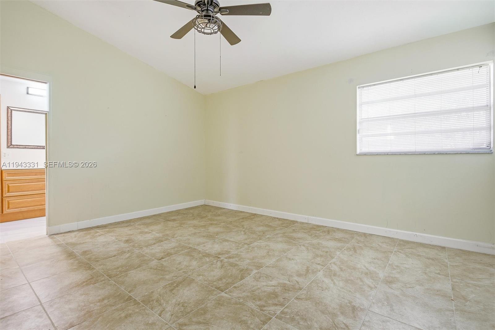 COUNTRY LAKE MANORS SEC 3 - Residential