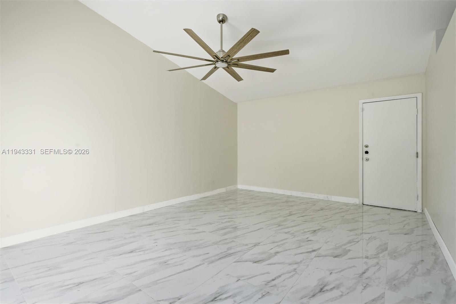 COUNTRY LAKE MANORS SEC 3 - Residential