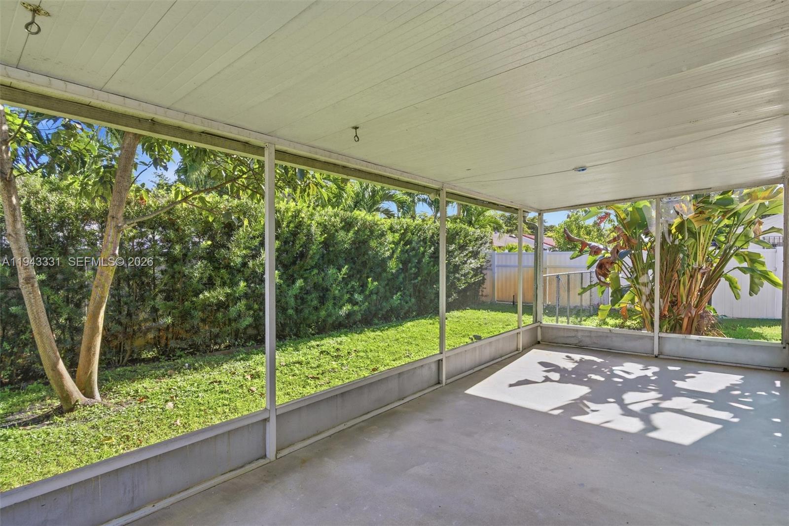 COUNTRY LAKE MANORS SEC 3 - Residential