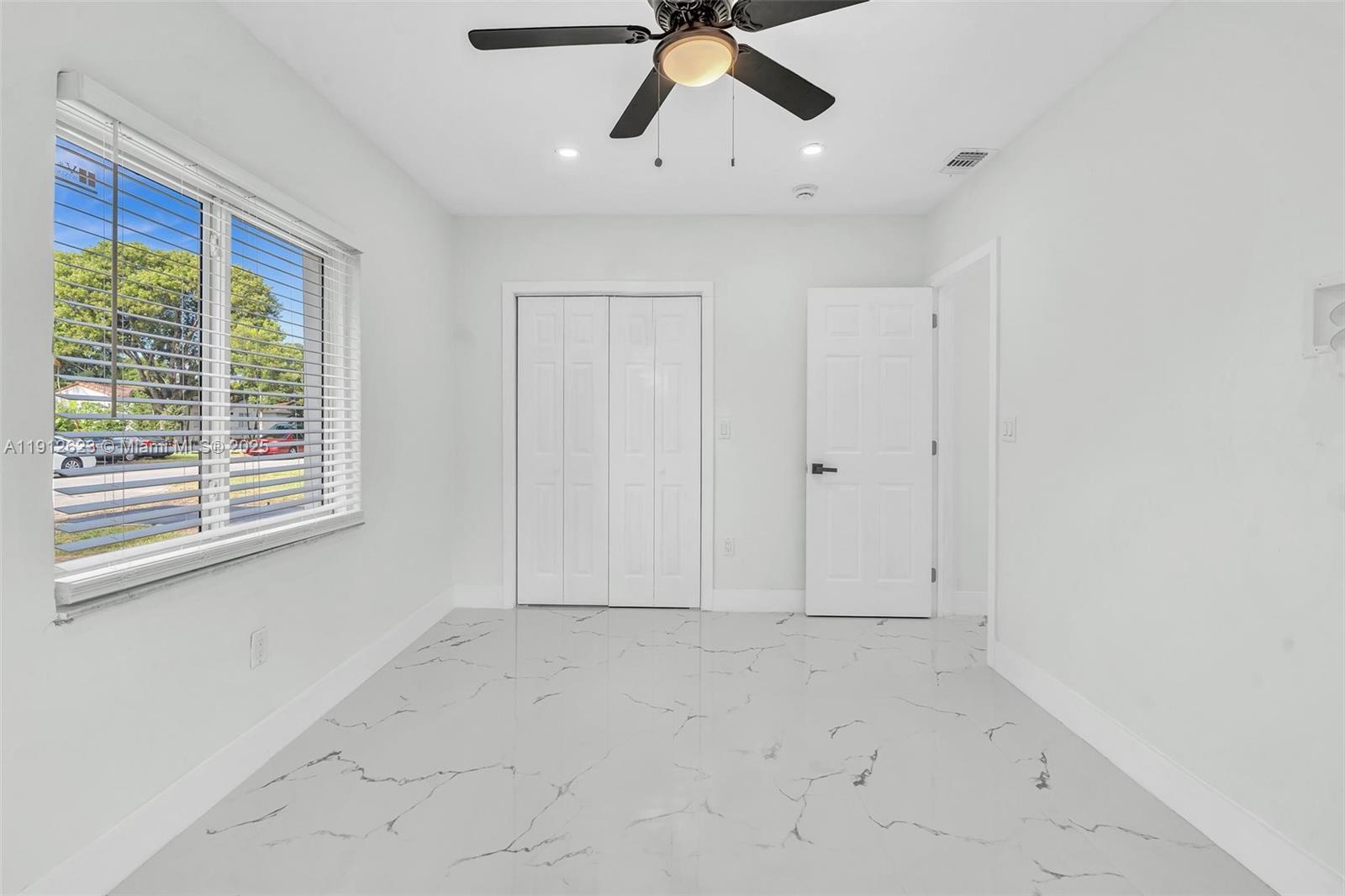 HOMEDALE - Residential