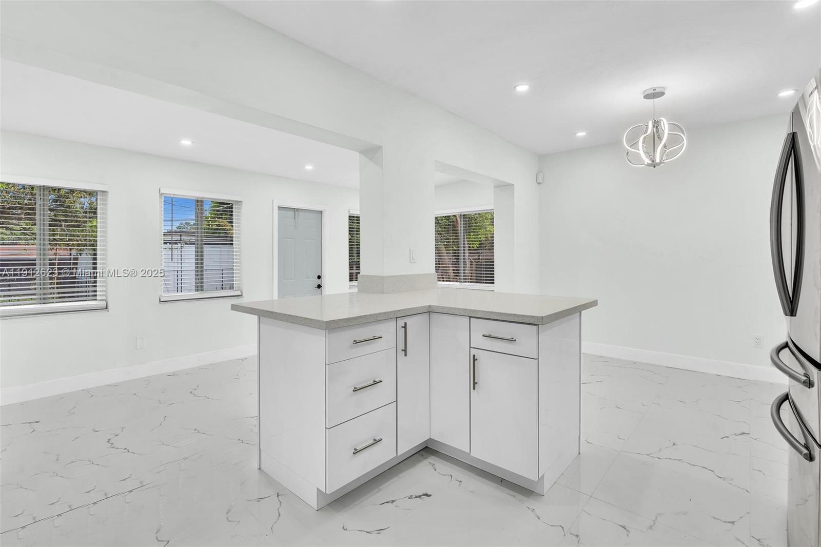 HOMEDALE - Residential