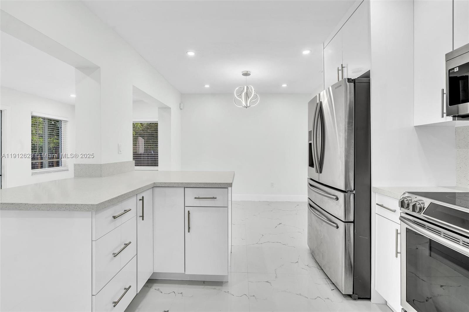 HOMEDALE - Residential