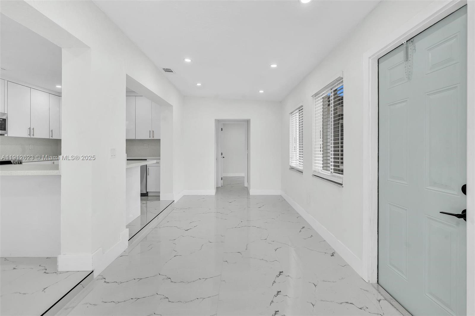 HOMEDALE - Residential