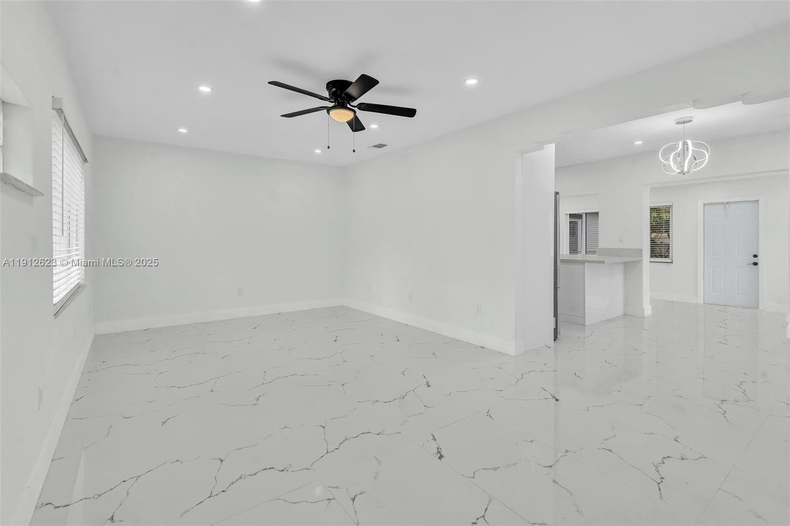 HOMEDALE - Residential