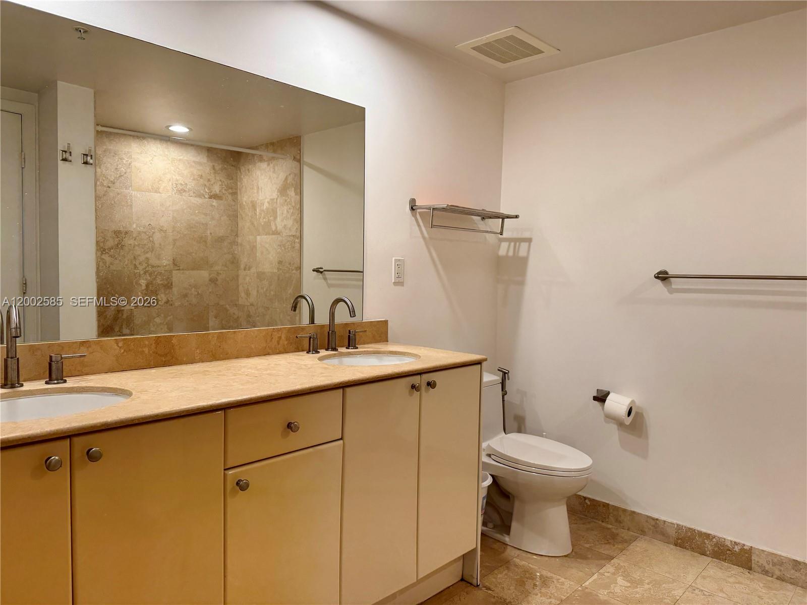 DUO CONDOMINIUM WEST - Residential