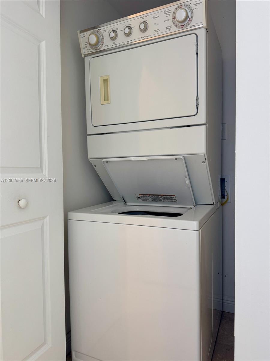 DUO CONDOMINIUM WEST - Residential