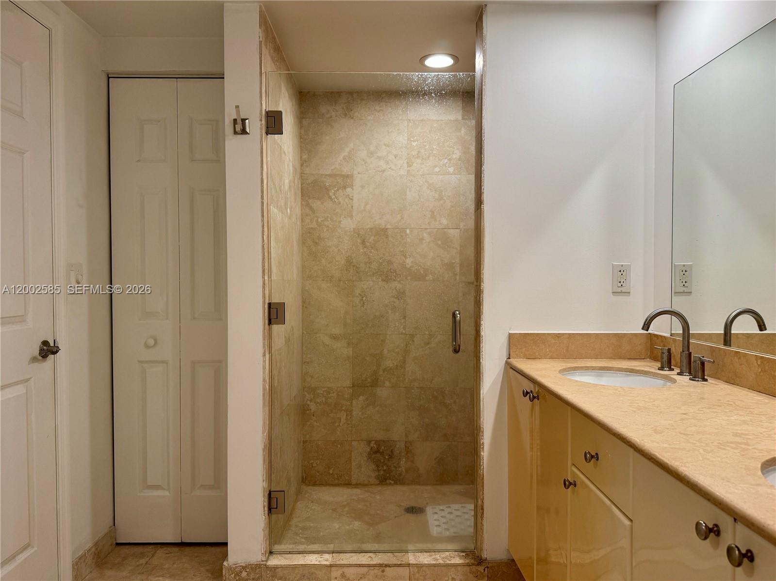 DUO CONDOMINIUM WEST - Residential