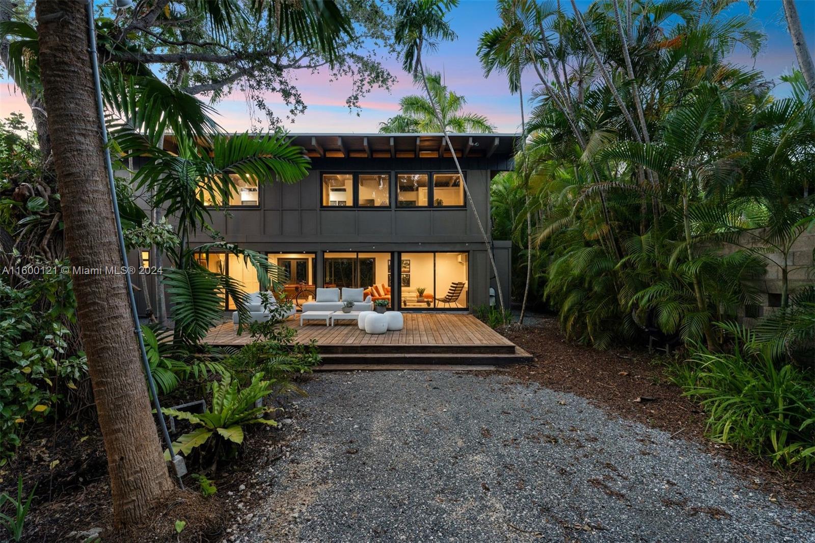 PINECREST MANOR 1ST ADDN - Residential