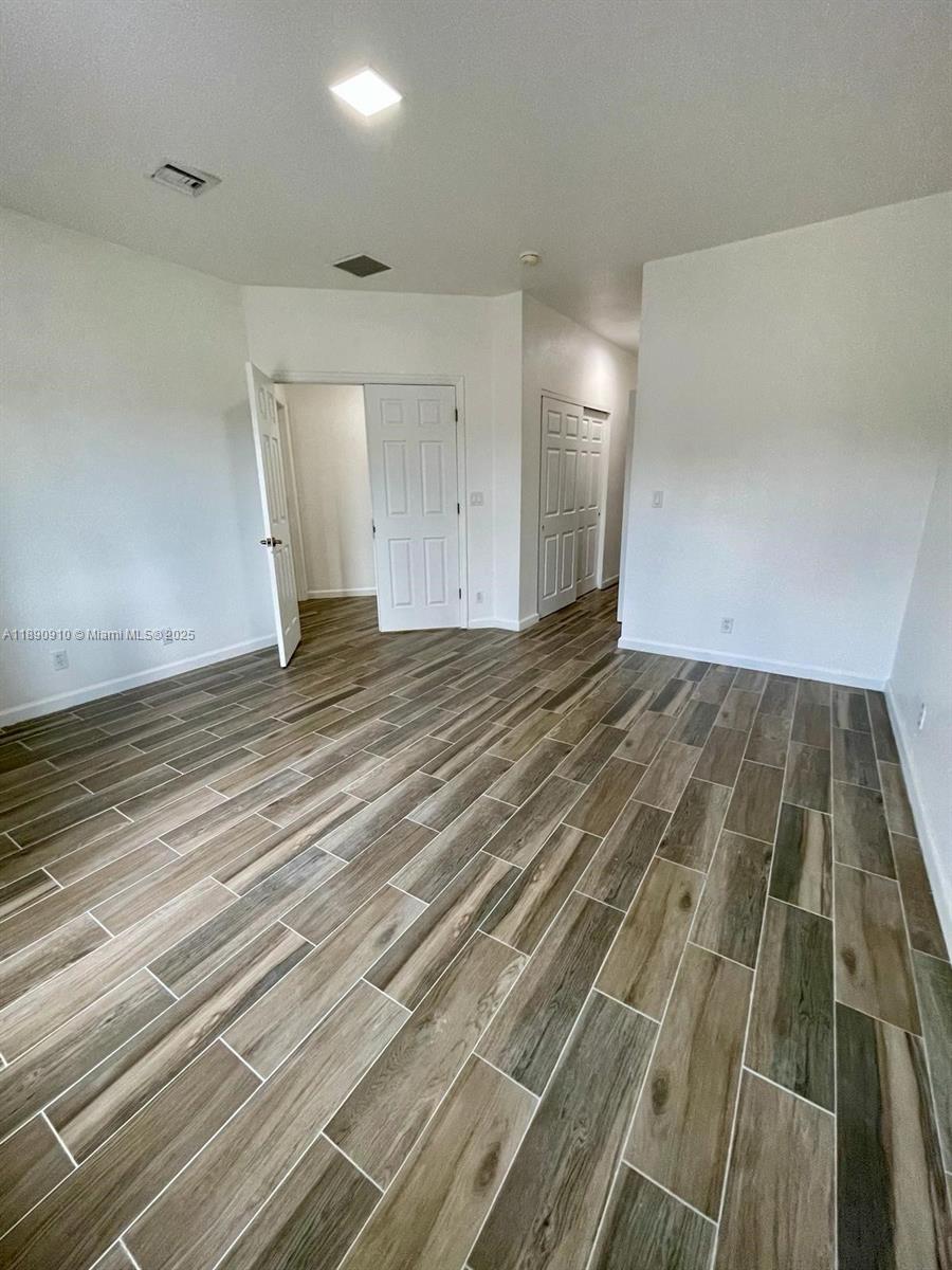 VILLAS AT OAK HAMMOCK - Residential Lease