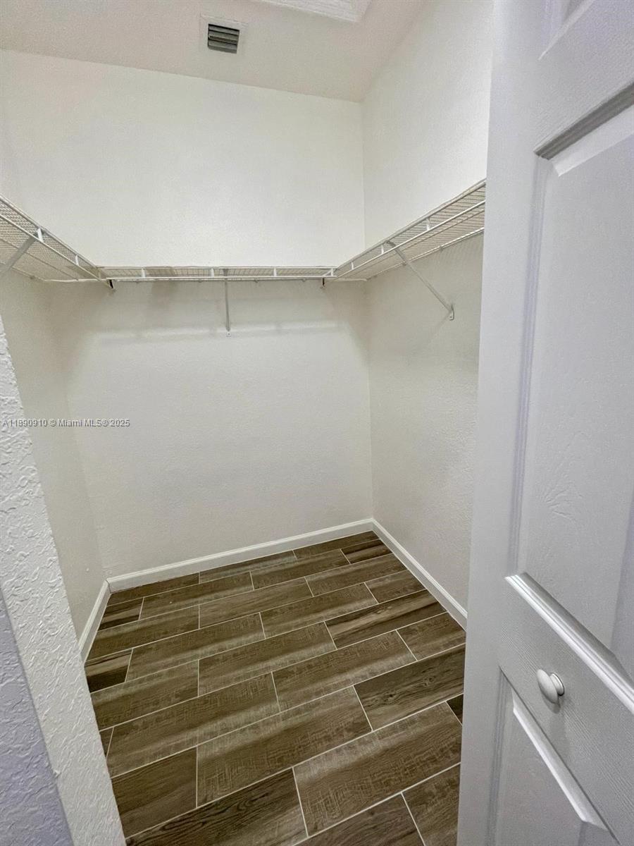 VILLAS AT OAK HAMMOCK - Residential Lease