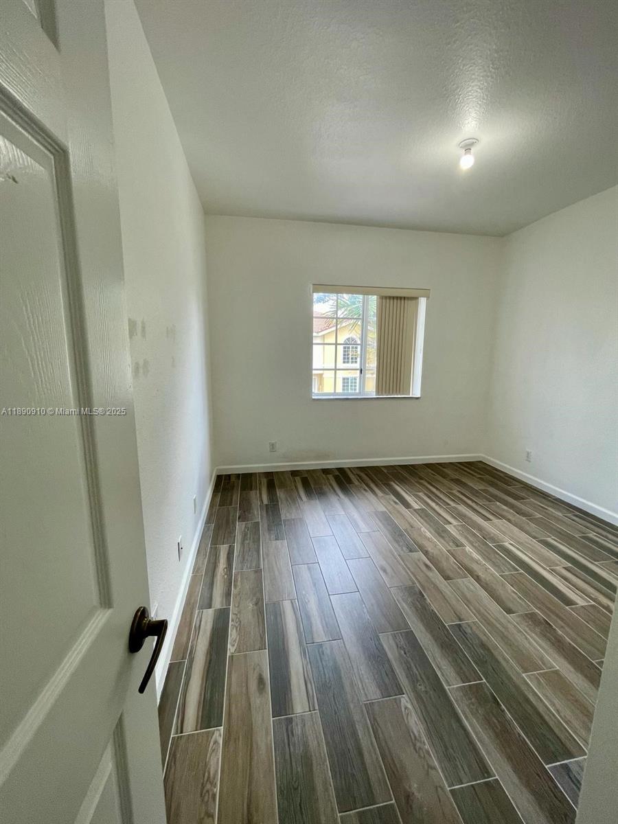 VILLAS AT OAK HAMMOCK - Residential Lease
