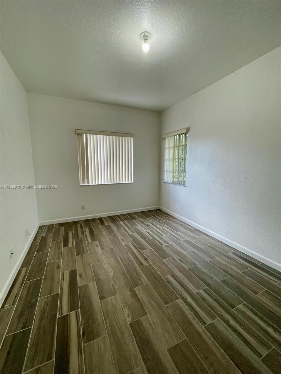 VILLAS AT OAK HAMMOCK - Residential Lease