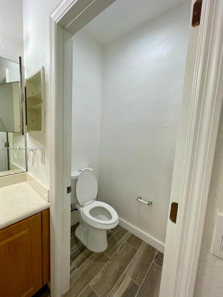 VILLAS AT OAK HAMMOCK - Residential Lease