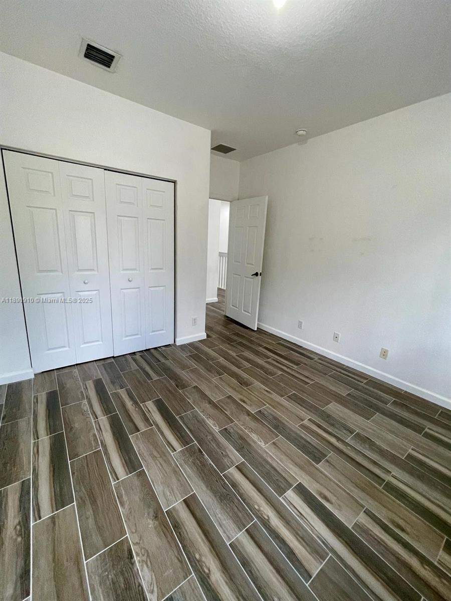 VILLAS AT OAK HAMMOCK - Residential Lease
