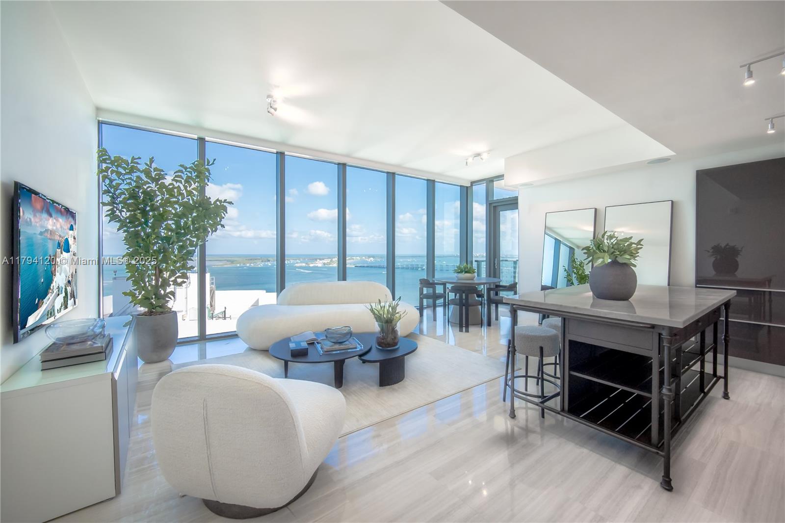 1451 Brickell Ave 2703