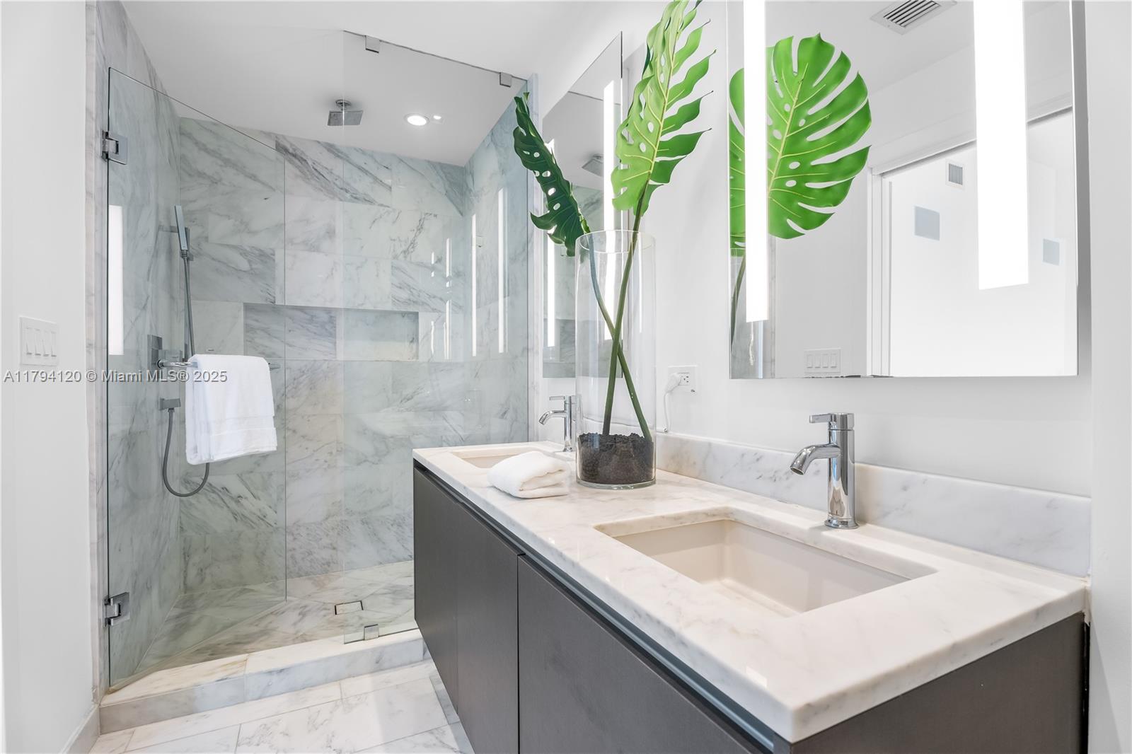 ECHO BRICKELL CONDO - Residential