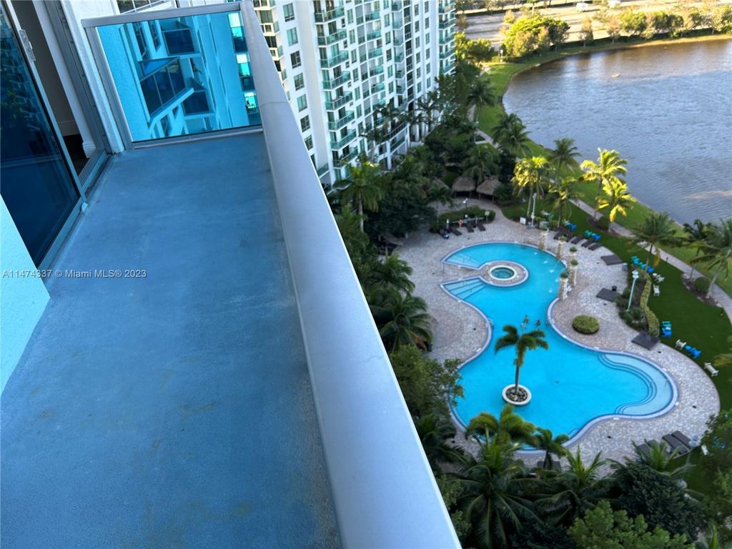 Photo of 2641 N Flamingo Rd #1507N, Sunrise, FL 33323 (MLS # A11474337)
